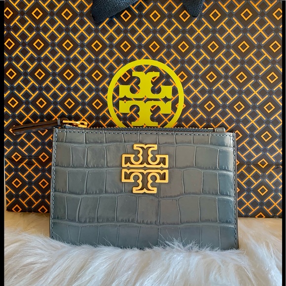 Tory Burch Accessories - TORY BURCH Britten Card Case